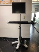 ESTACIÓN TRABAJO MÓVIL CPU, MONITOR Y TECLADO - Imagen 4